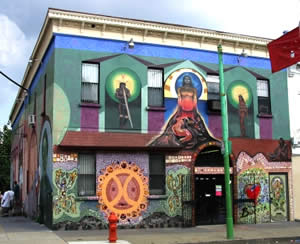 El Corazon del Barrio.  Mural by Roldan West, Danny Polanco, Joe Brenman, and others